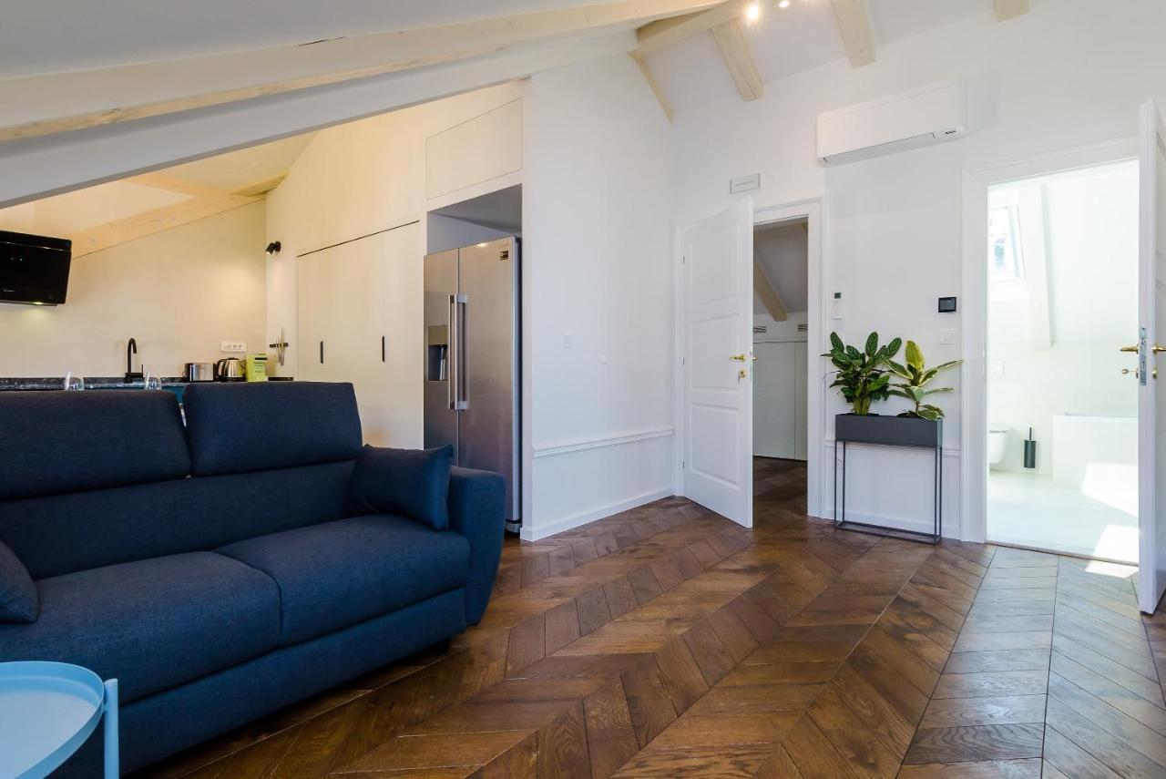 Roma Apartment *