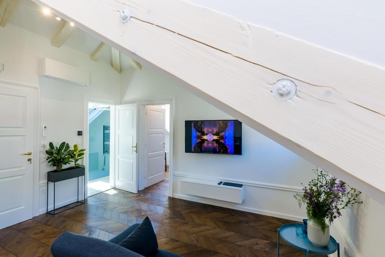 Roma Apartment *